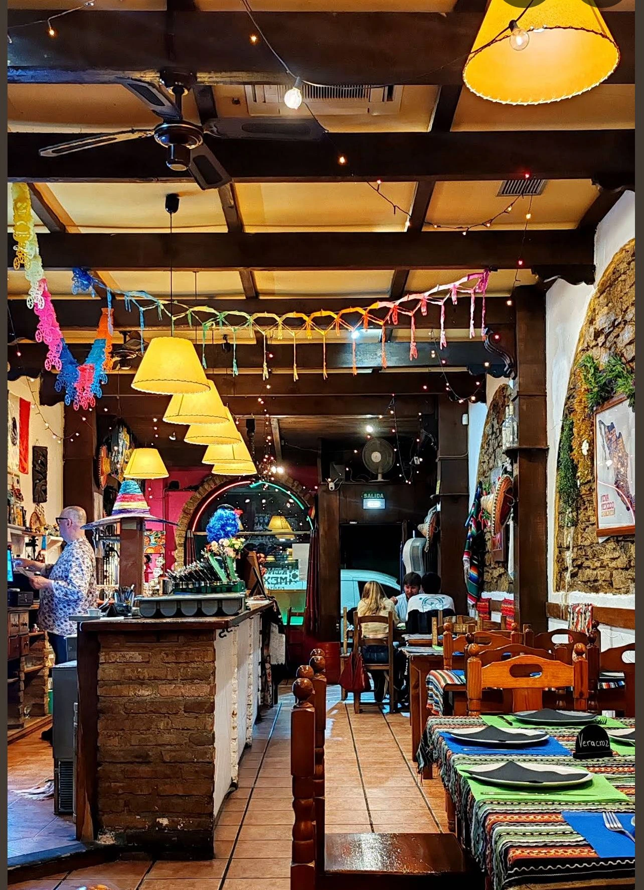 Interior del restaurante Rinconcito Mexicano - vista general